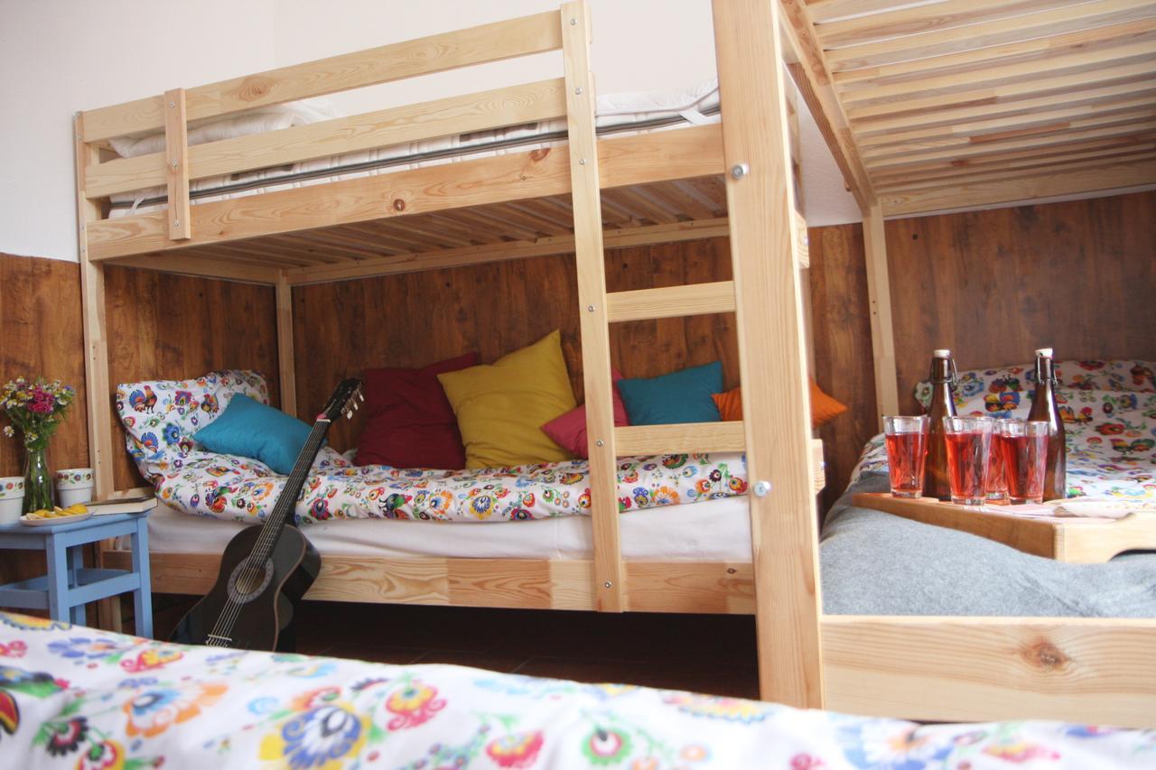 Folk Hostel Познань Экстерьер фото